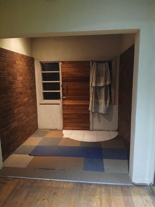 To Let 3 Bedroom Property for Rent in Bezuidenhout Valley Gauteng