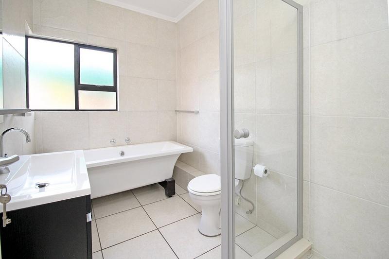 2 Bedroom Property for Sale in Fourways Gauteng