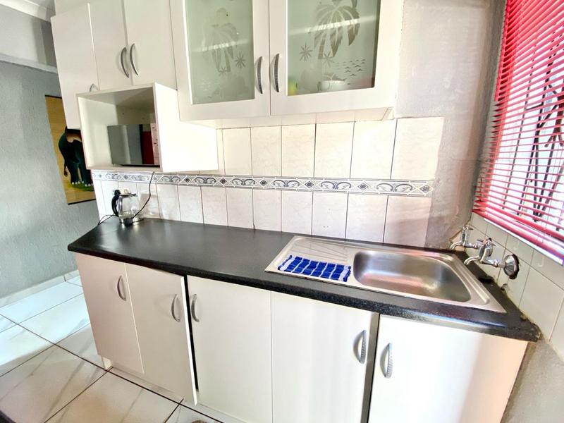 To Let 3 Bedroom Property for Rent in Protea Glen Gauteng