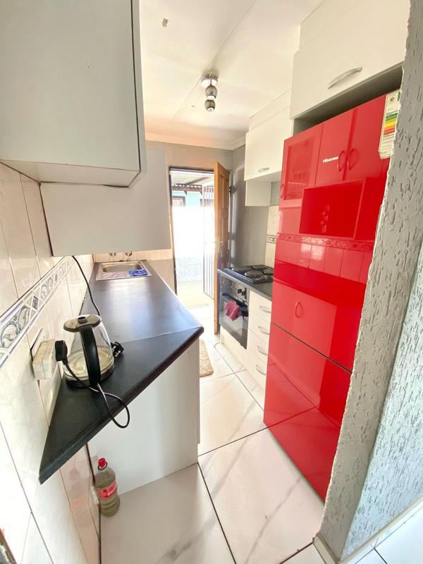 To Let 3 Bedroom Property for Rent in Protea Glen Gauteng