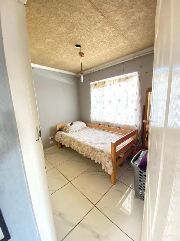 To Let 3 Bedroom Property for Rent in Protea Glen Gauteng