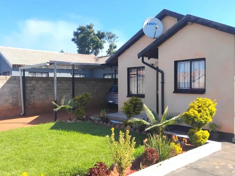 2 Bedroom Property for Sale in Protea Glen Gauteng
