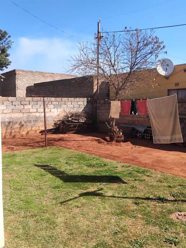 2 Bedroom Property for Sale in Protea Glen Gauteng