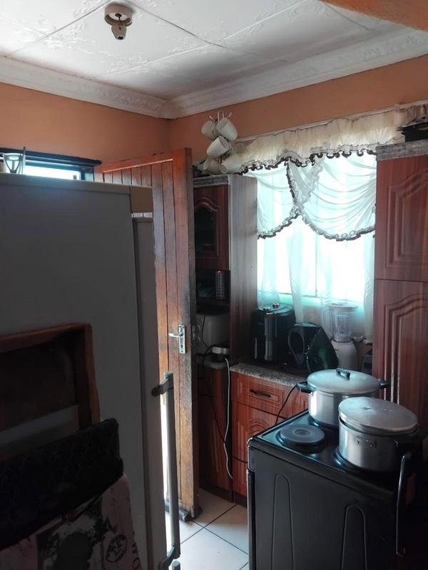 2 Bedroom Property for Sale in Protea Glen Gauteng