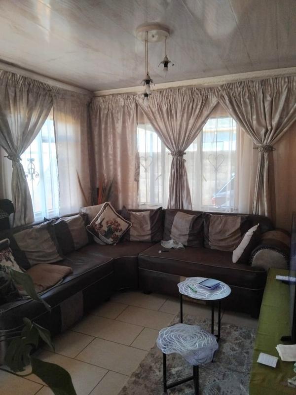 2 Bedroom Property for Sale in Protea Glen Gauteng