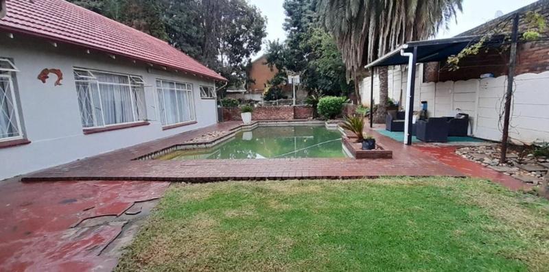4 Bedroom Property for Sale in Birchleigh Gauteng
