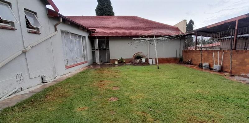 4 Bedroom Property for Sale in Birchleigh Gauteng