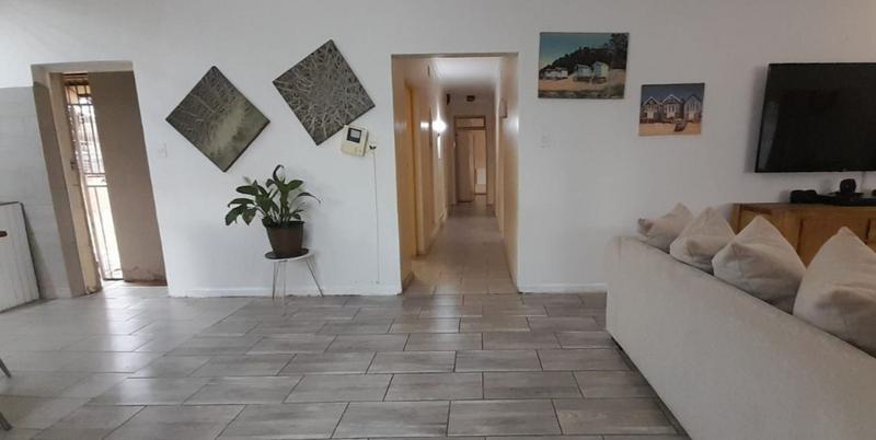 4 Bedroom Property for Sale in Birchleigh Gauteng