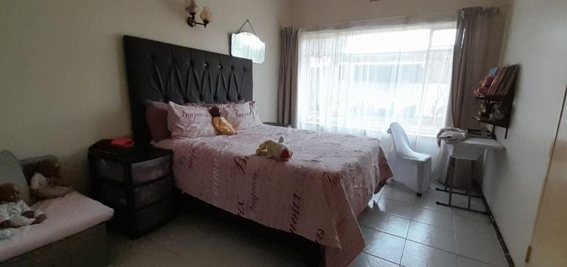 4 Bedroom Property for Sale in Birchleigh Gauteng