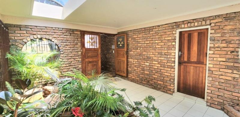 4 Bedroom Property for Sale in Edleen Gauteng