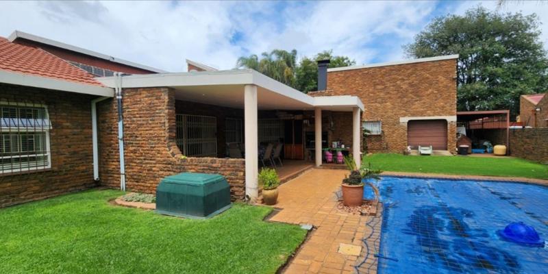 4 Bedroom Property for Sale in Edleen Gauteng