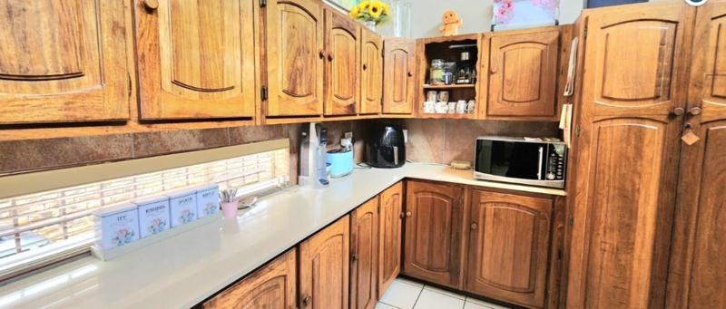 4 Bedroom Property for Sale in Edleen Gauteng