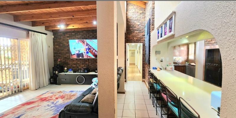 4 Bedroom Property for Sale in Edleen Gauteng