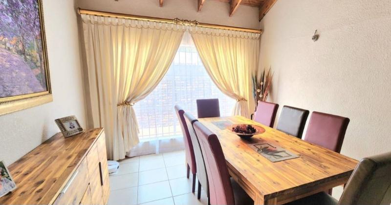 4 Bedroom Property for Sale in Edleen Gauteng