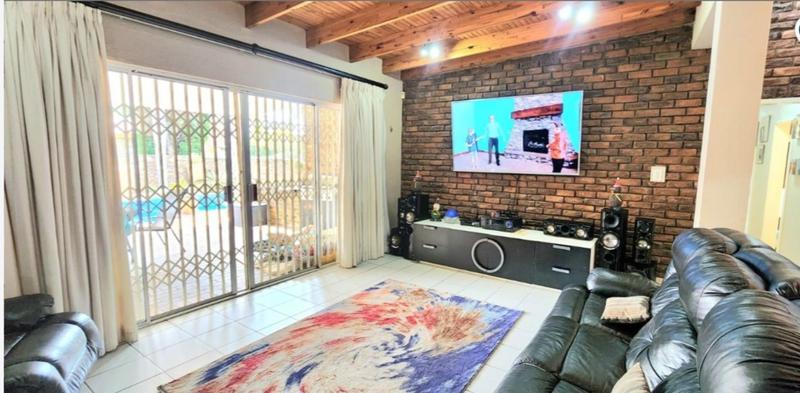 4 Bedroom Property for Sale in Edleen Gauteng