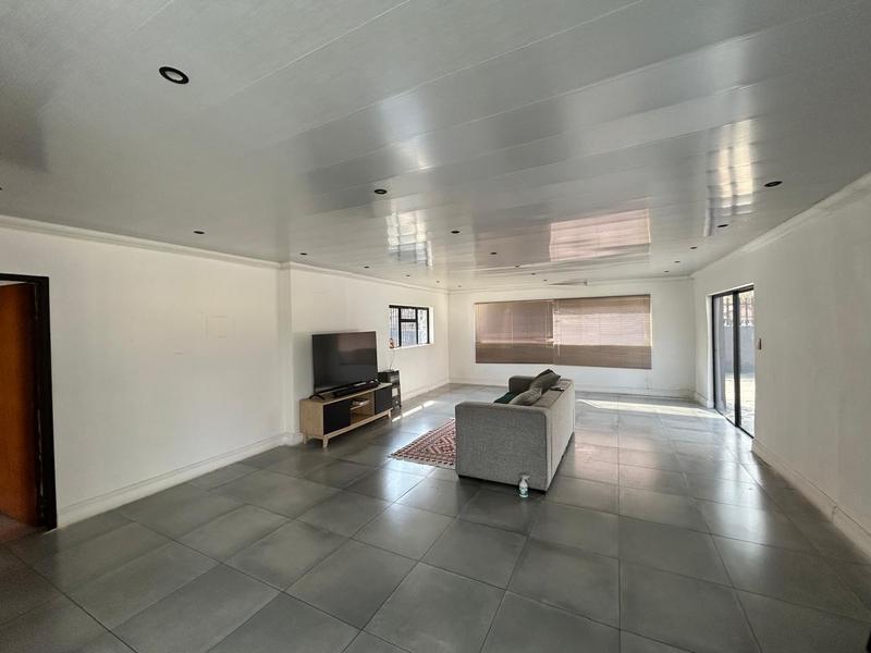 3 Bedroom Property for Sale in Dunnottar Gauteng