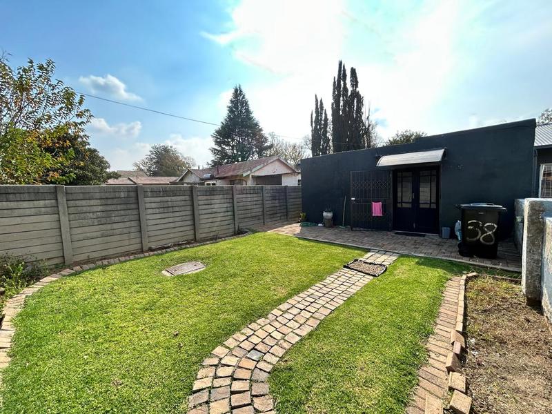 3 Bedroom Property for Sale in Dunnottar Gauteng
