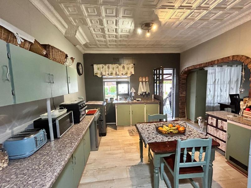 5 Bedroom Property for Sale in Dunnottar Gauteng