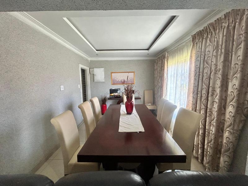3 Bedroom Property for Sale in Dunnottar Gauteng