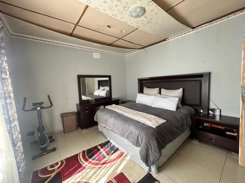 3 Bedroom Property for Sale in Dunnottar Gauteng
