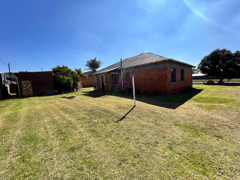 3 Bedroom Property for Sale in Dunnottar Gauteng