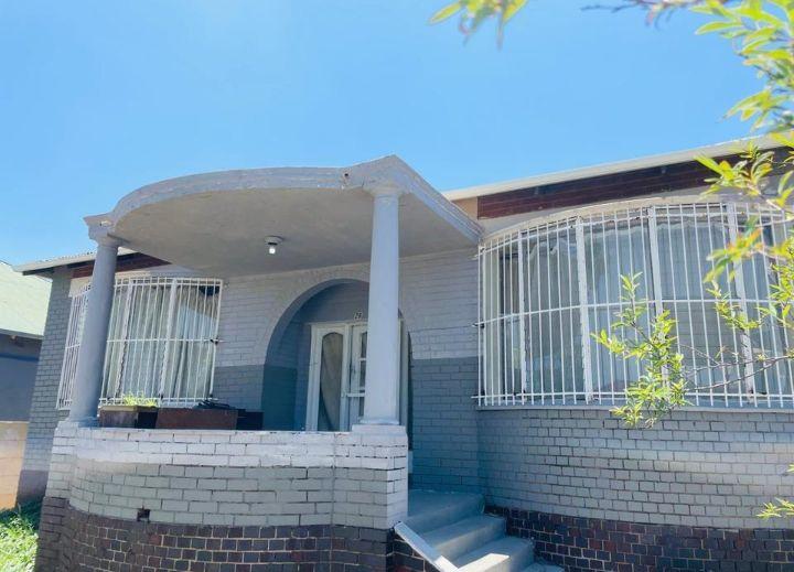 3 Bedroom Property for Sale in Rosettenville Gauteng