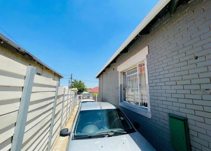 3 Bedroom Property for Sale in Rosettenville Gauteng