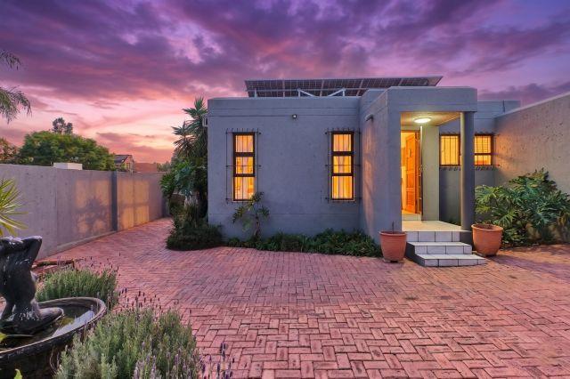 3 Bedroom Property for Sale in Sunninghill Gauteng