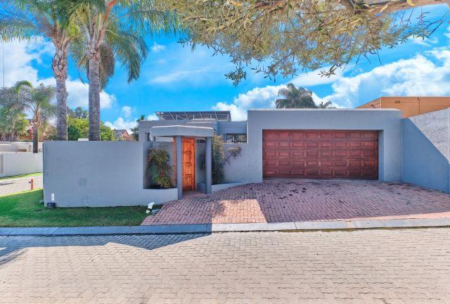 3 Bedroom Property for Sale in Sunninghill Gauteng