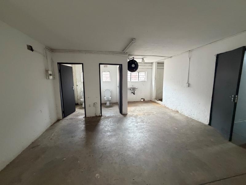 To Let Commercial Property for Rent in Sunderland Ridge Gauteng