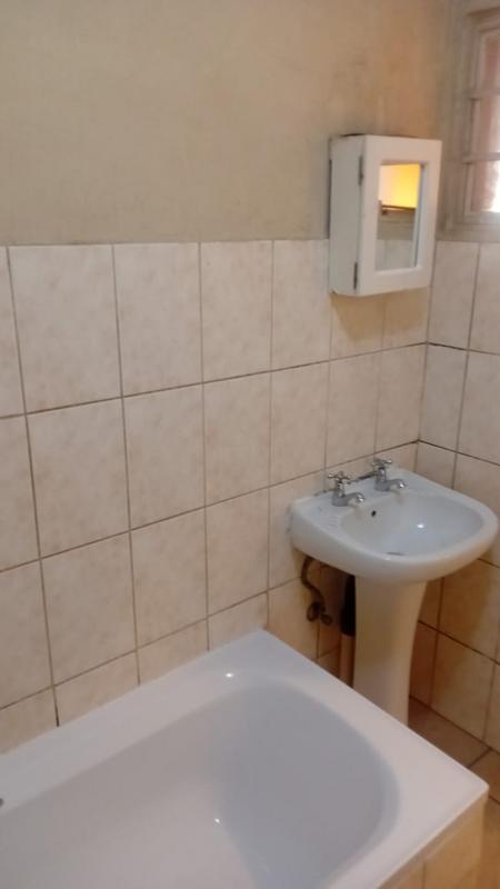 2 Bedroom Property for Sale in Johannesburg Gauteng