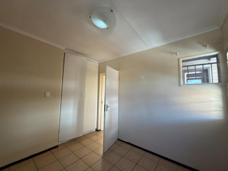 To Let 2 Bedroom Property for Rent in Johannesburg Gauteng