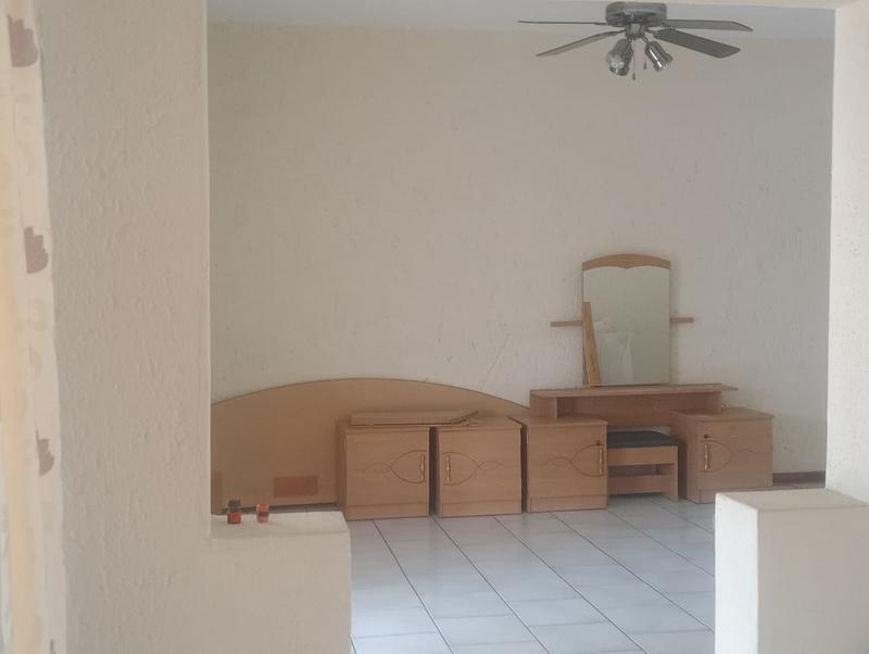 5 Bedroom Property for Sale in Amandasig Gauteng
