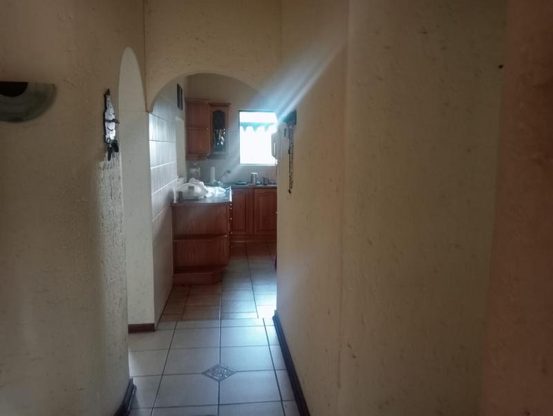 5 Bedroom Property for Sale in Amandasig Gauteng