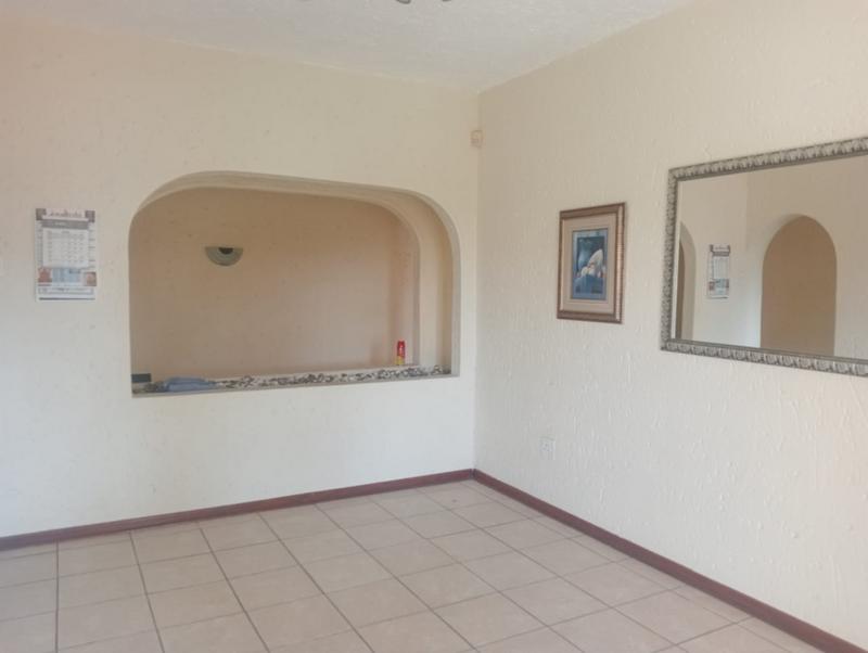 5 Bedroom Property for Sale in Amandasig Gauteng