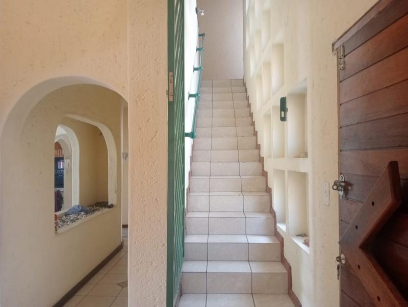 5 Bedroom Property for Sale in Amandasig Gauteng