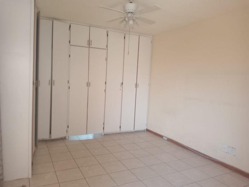 5 Bedroom Property for Sale in Amandasig Gauteng