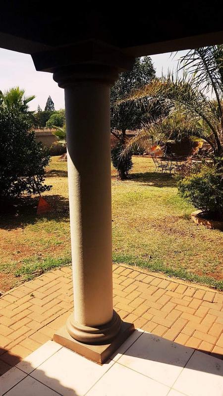 4 Bedroom Property for Sale in Magaliesmoot Gauteng