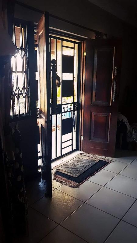 4 Bedroom Property for Sale in Magaliesmoot Gauteng