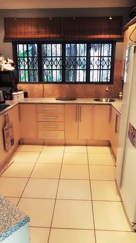 4 Bedroom Property for Sale in Magaliesmoot Gauteng