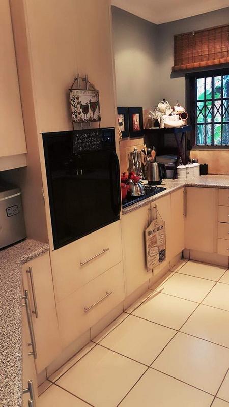 4 Bedroom Property for Sale in Magaliesmoot Gauteng