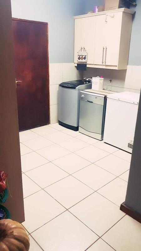 4 Bedroom Property for Sale in Magaliesmoot Gauteng