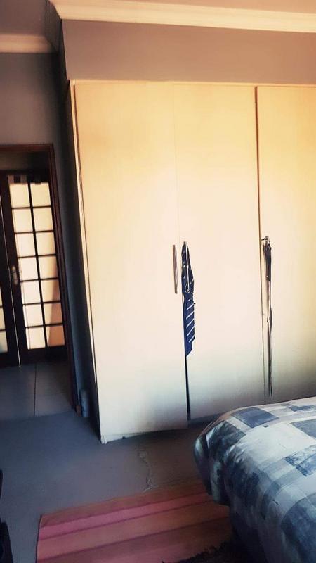 4 Bedroom Property for Sale in Magaliesmoot Gauteng