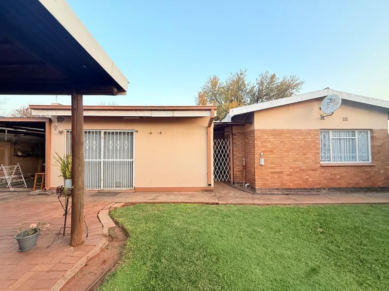 3 Bedroom Property for Sale in Vanderbijlpark CW 1 Gauteng