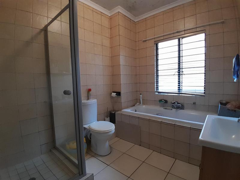 2 Bedroom Property for Sale in Eldo Lakes Estate Gauteng