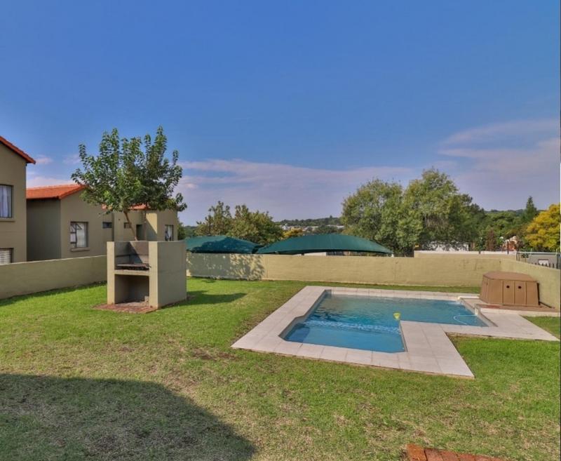 2 Bedroom Property for Sale in Ferndale Gauteng
