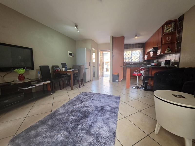 2 Bedroom Property for Sale in General Albertspark Gauteng