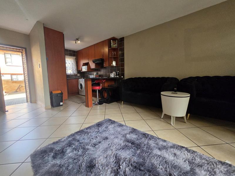 2 Bedroom Property for Sale in General Albertspark Gauteng
