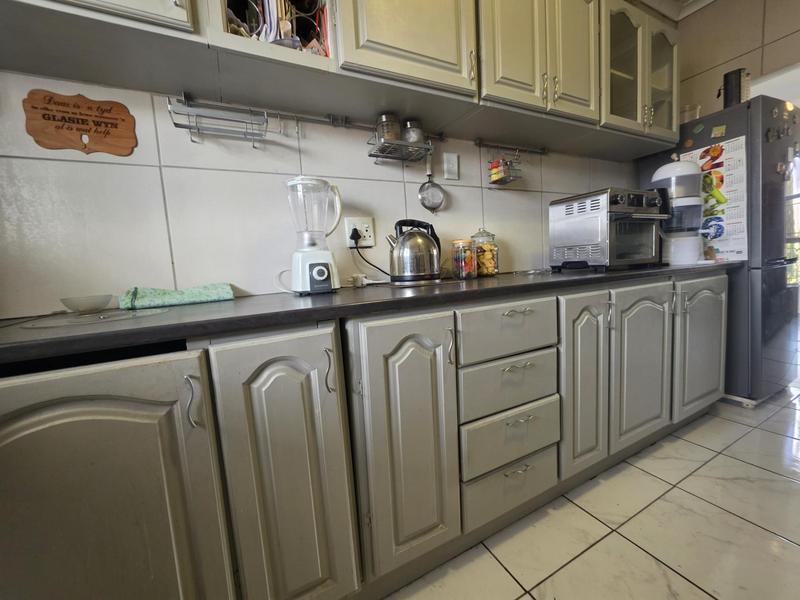 2 Bedroom Property for Sale in Albemarle Ext 2 Gauteng