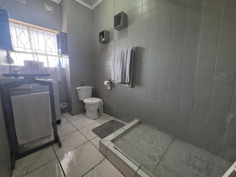 2 Bedroom Property for Sale in Albemarle Ext 2 Gauteng
